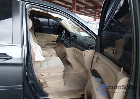 2005 Honda Odyssey Lx z USA, uszkodzony, nr VIN 5FNRL38215B076437